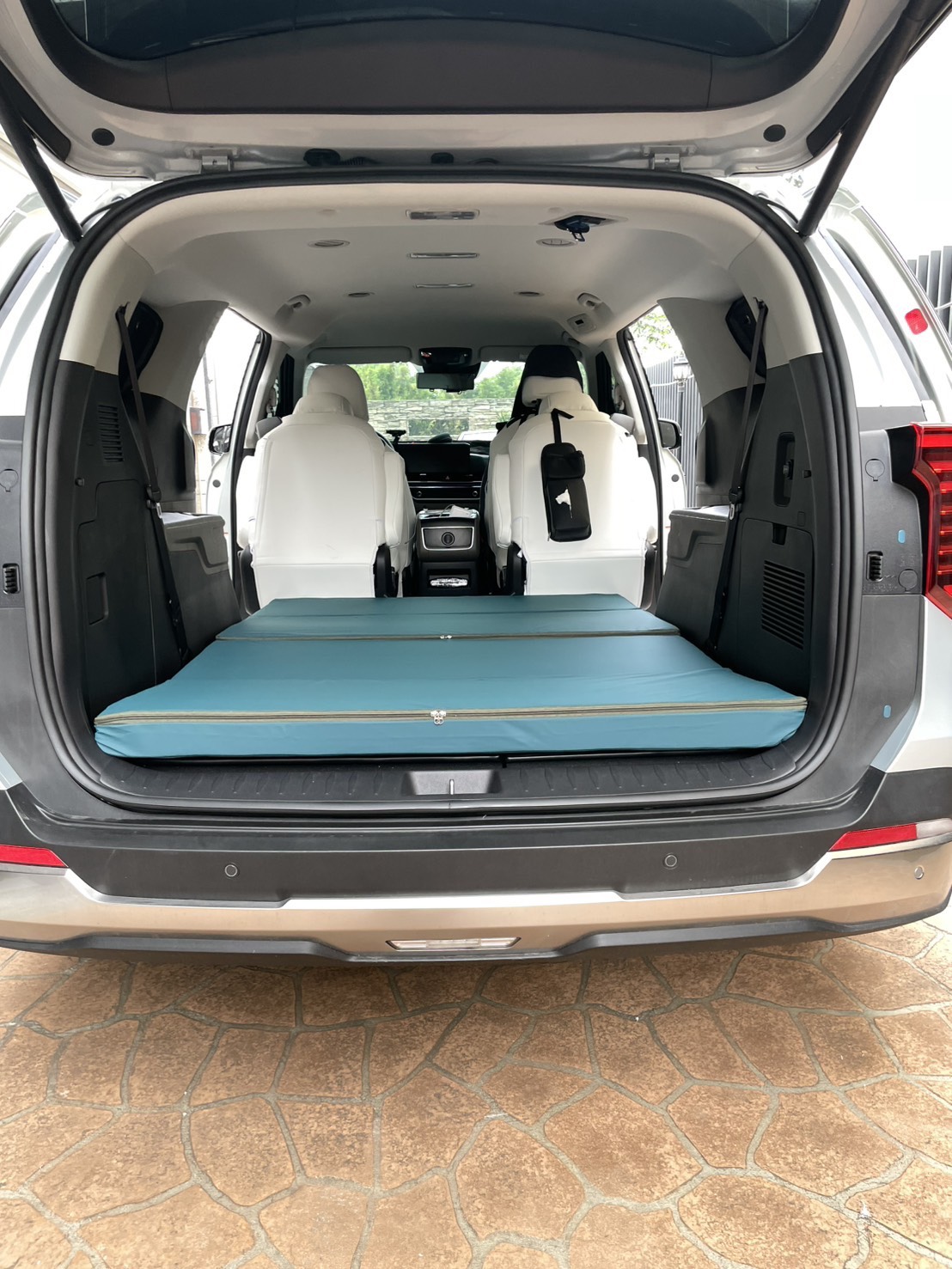 Kia carnival (7人座)+ 送 ( 高支撐度整平墊3支) - 贈禮數量有限